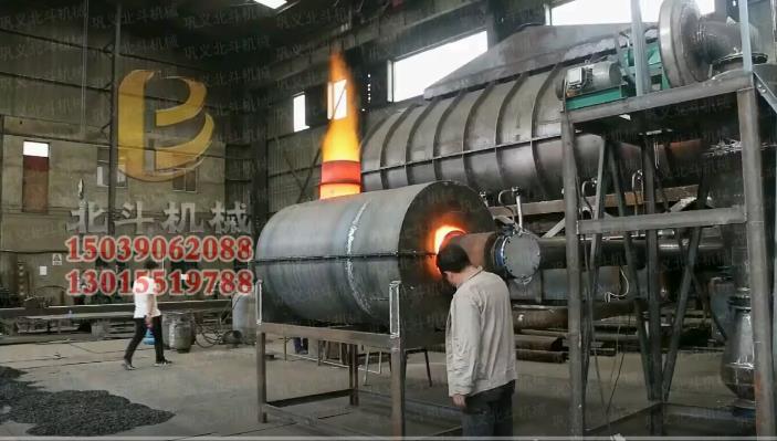 原木炭化爐楊樹木片高溫炭化環(huán)保無(wú)煙